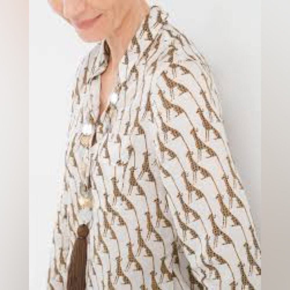 Chicos Whimsical Cheetah Safari Button Down Shirt Size XL M0241